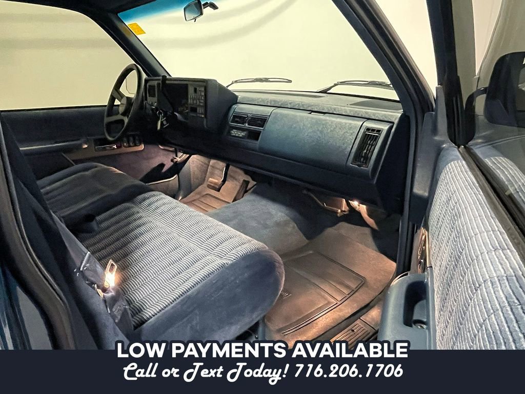 Used 1992  Chevrolet NA image 35