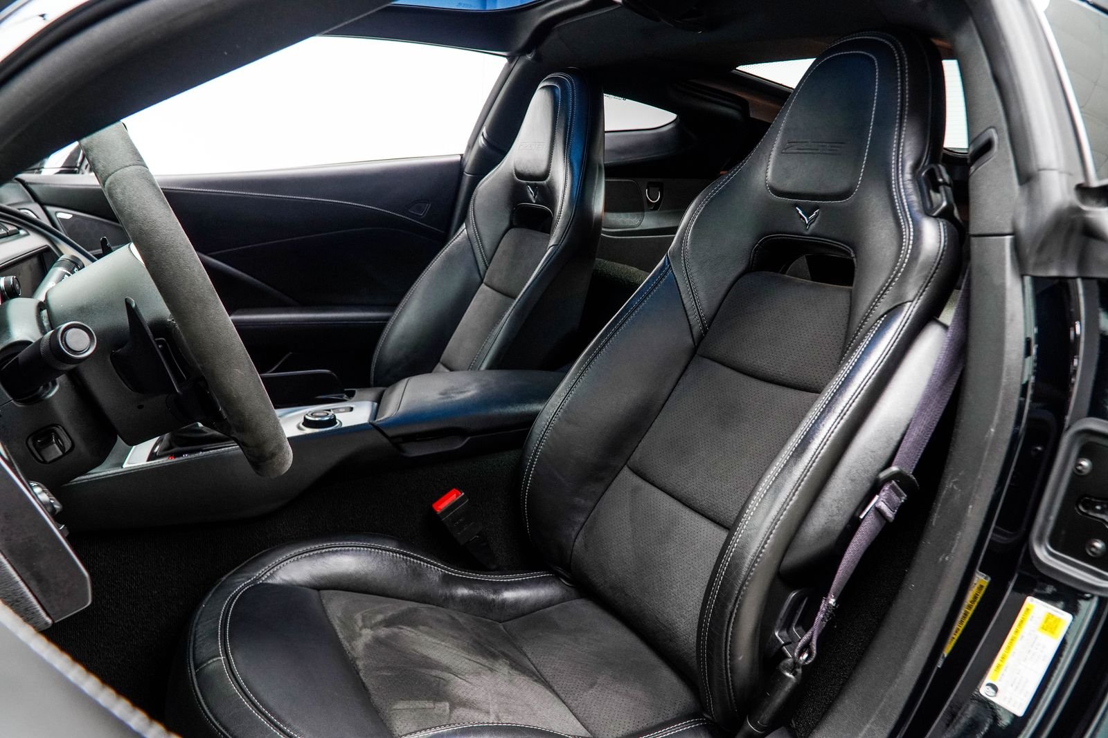 Used 2017 Black Chevrolet Z06 image 42