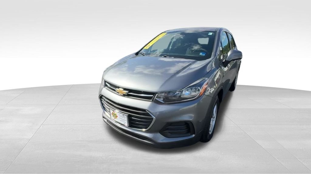Used 2020 Gray Chevrolet LS image 10