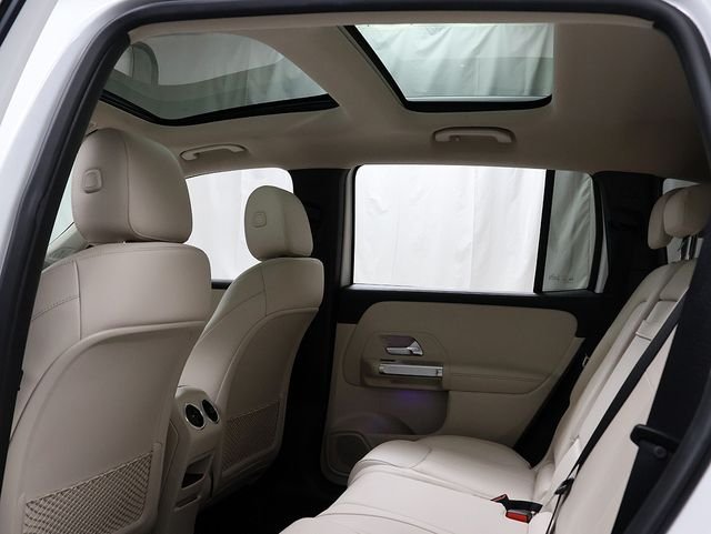 Certified Used 2023 Polar White Mercedes-Benz GLB 250 image 13