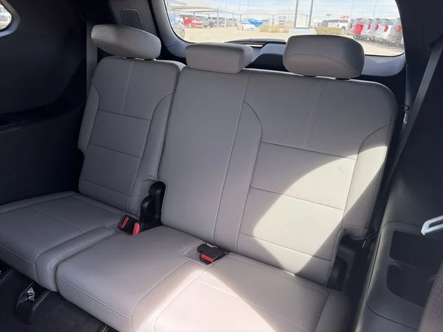 New 2026 White GMC Elevation image 12