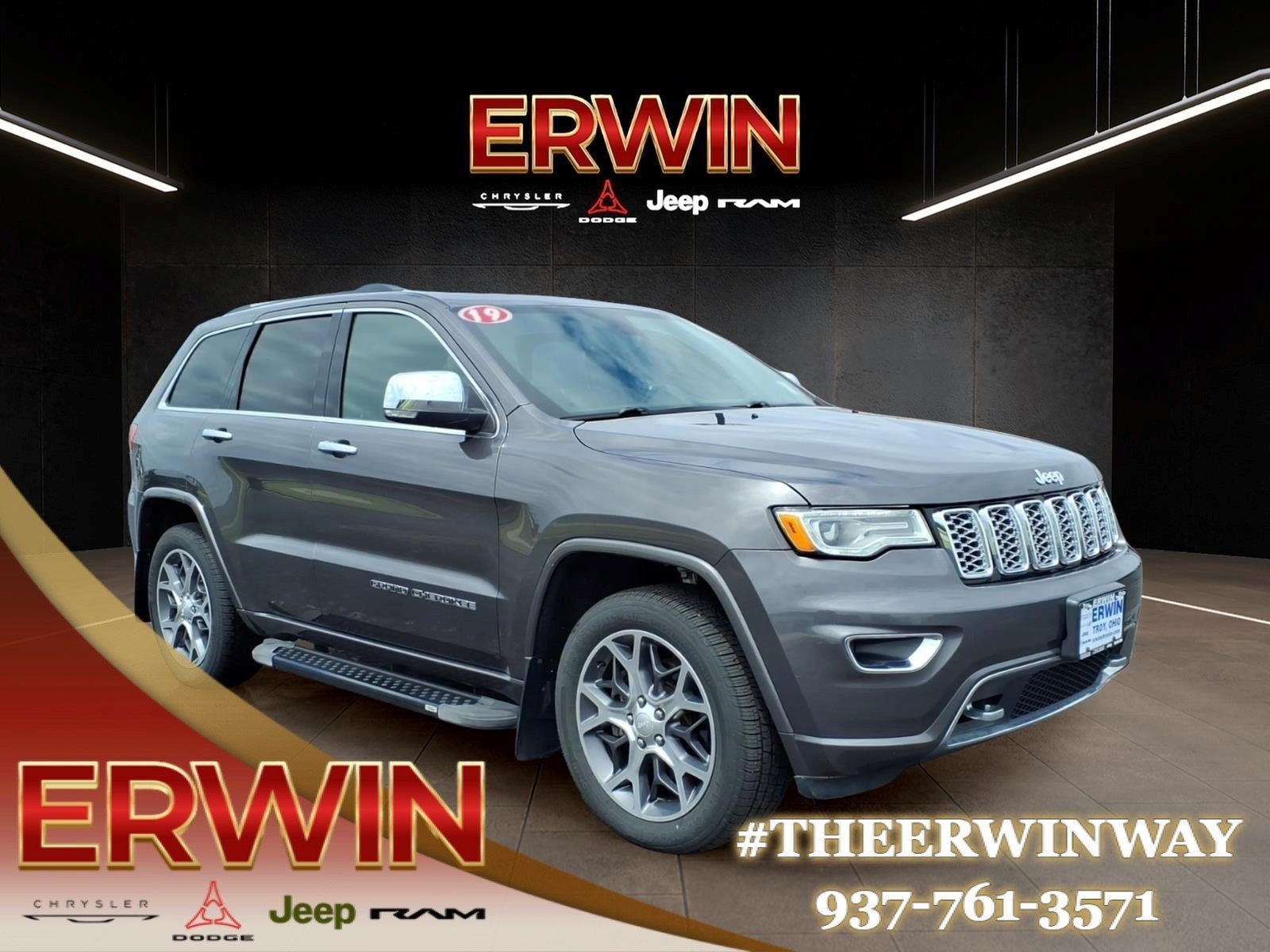 Used 2019 Granite Crystal Metallic Clear Coat Jeep Overland image 1