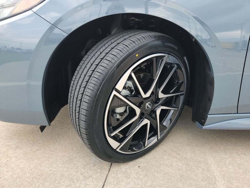 Certified Used 2024 Gray Nissan SR image 30