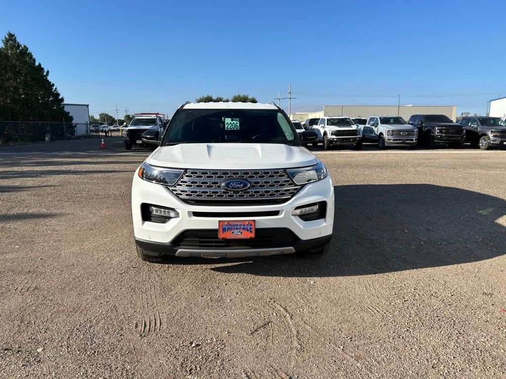 Used 2024 White Metallic Ford Limited image 9