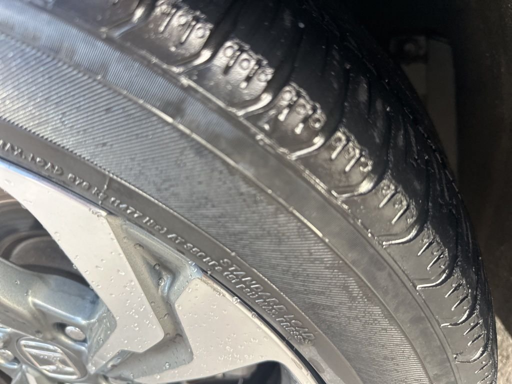 Used 2019 Black Honda EX-L image 4
