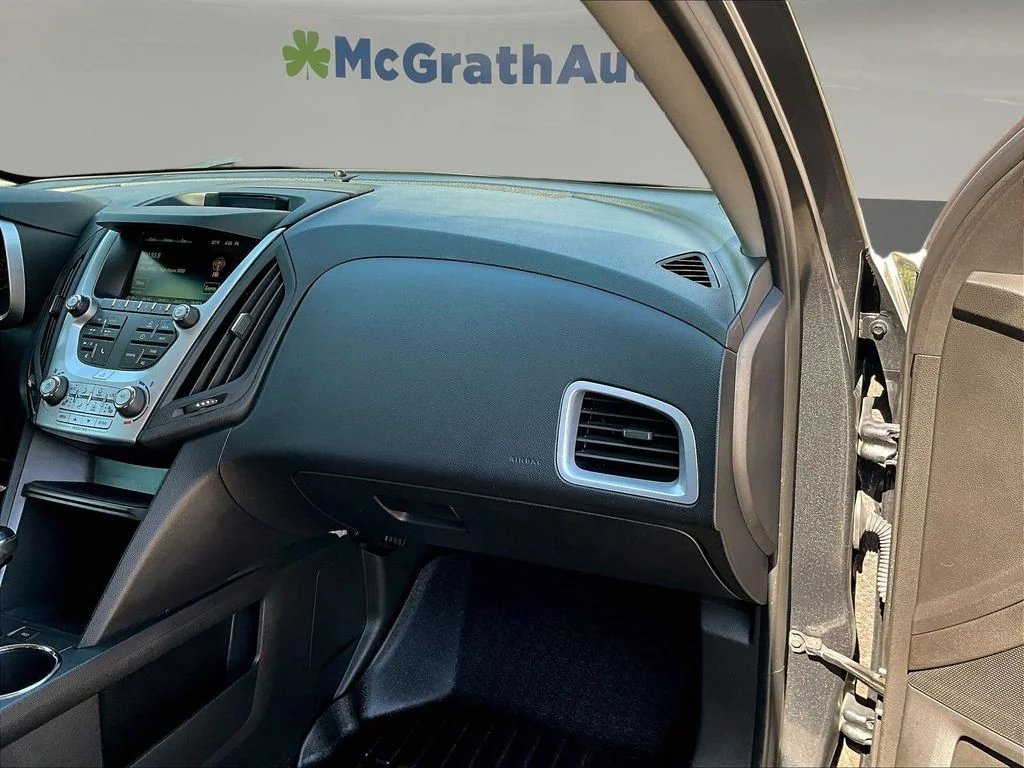 Used 2017 Gray Chevrolet Premier image 28