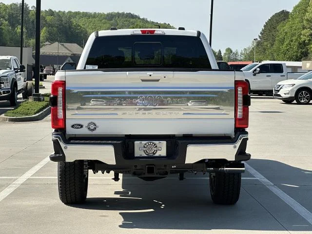 New 2026 Star White Metallic Tri-Coat Ford F-250® King Ranch® image 20