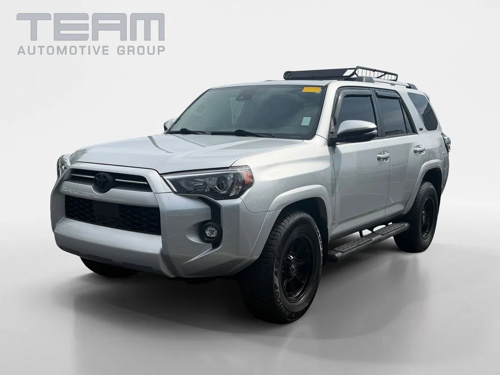 Used 2022 Silver Toyota SR5 Premium image 3