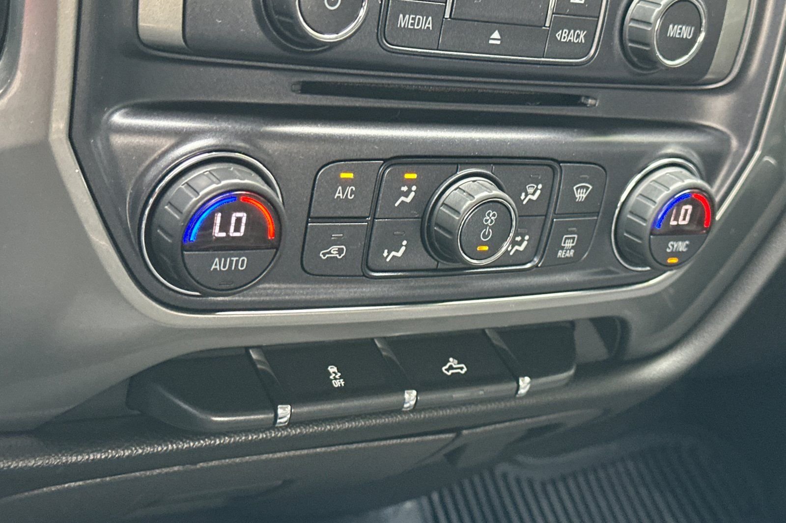 2018 Chevrolet Silverado 1500 LT - Photo 21
