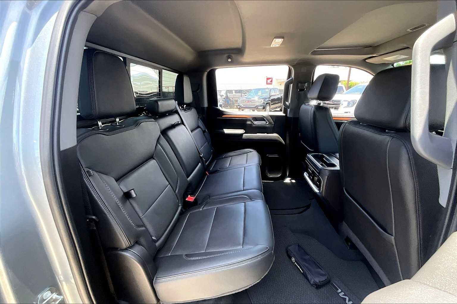 Used 2024 Sterling Metallic GMC Denali image 19