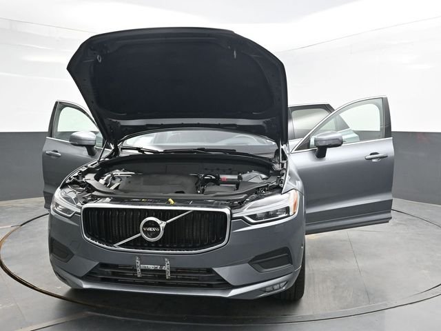 Used 2019 Gray Volvo T6 Momentum image 52