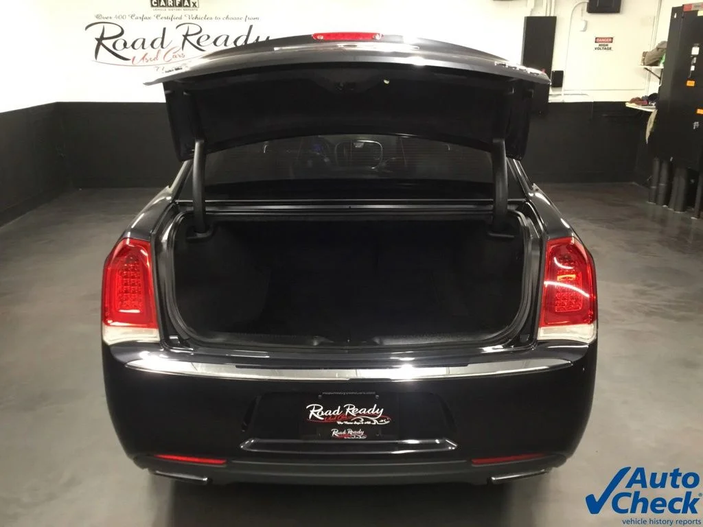 Used 2017 Gray Chrysler C image 12