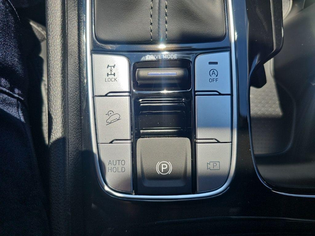 New 2026 Black Hyundai SEL Premium AWD image 21
