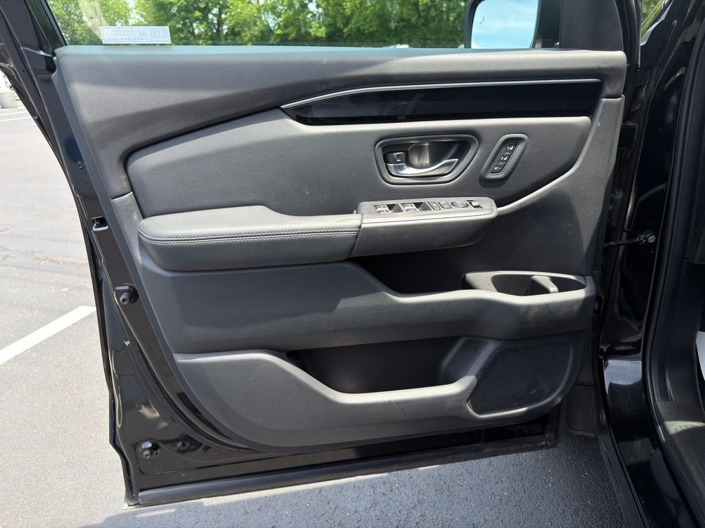 2023 Honda Pilot EX-L - Photo 17