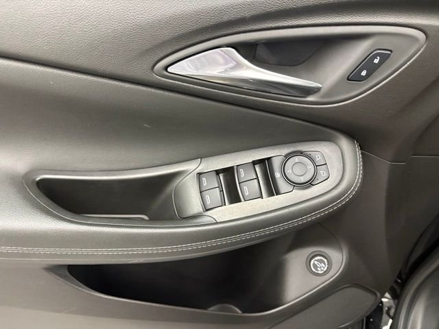 Used 2025 Black Buick Preferred image 13