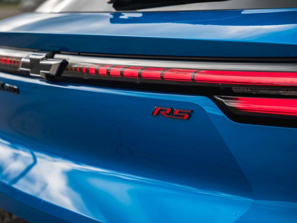 2025 Chevrolet Equinox EV RS - Photo 16