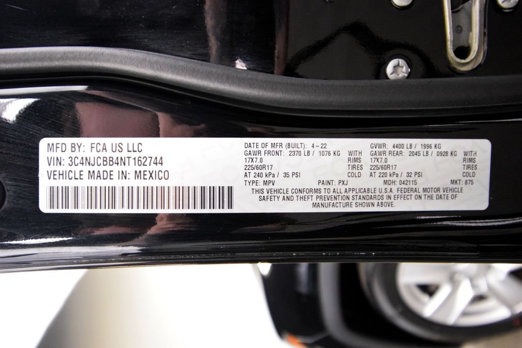 Used 2022 Black Jeep Latitude image 21
