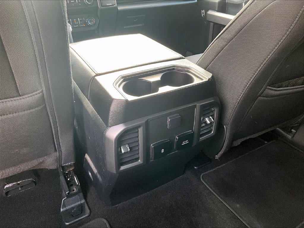Used 2020 Black Ford XLT image 28