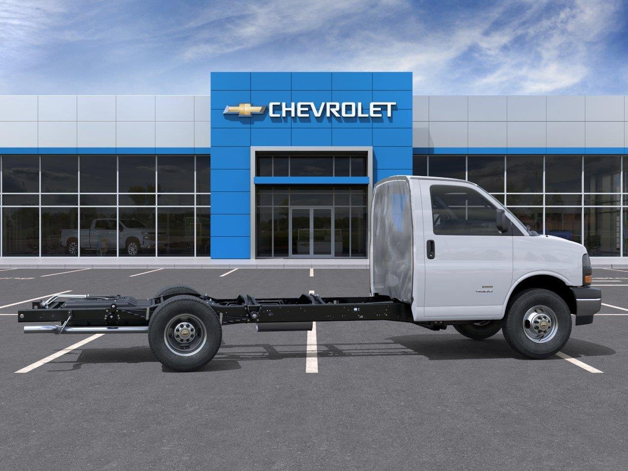 New 2025 Summit White Chevrolet 1WT image 5