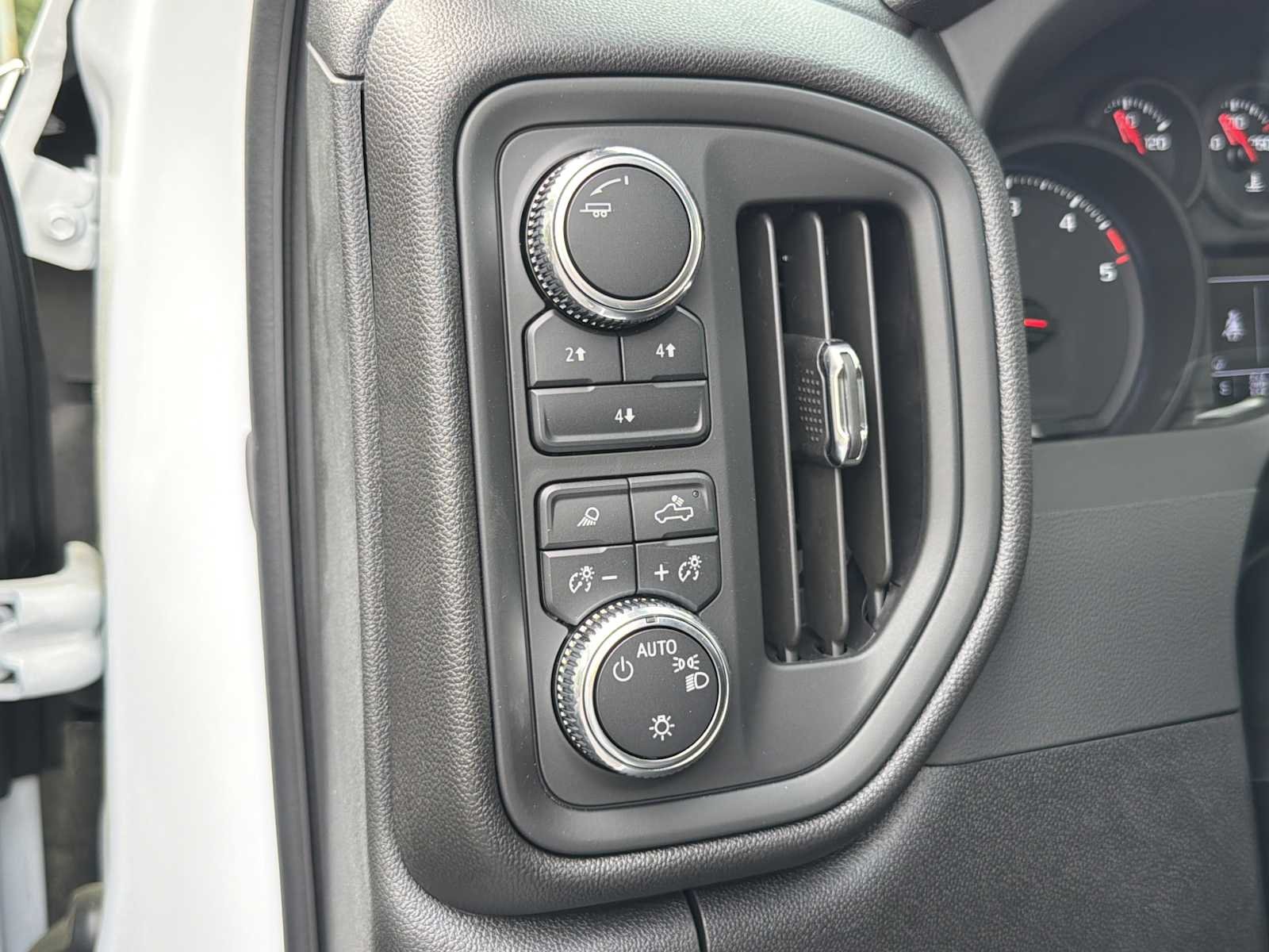 2026 GMC Sierra 3500HD Pro - Photo 32