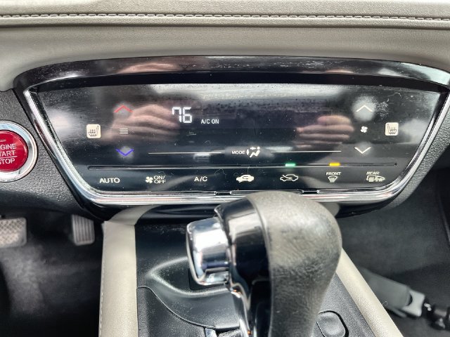Used 2018  Honda EX image 26