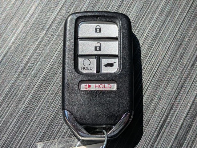 Certified Used 2022 Lunar Silver Metallic Honda Sport image 28