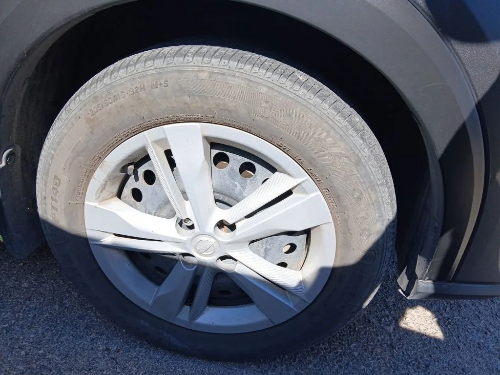 Certified Used 2024 Gray Nissan S image 3