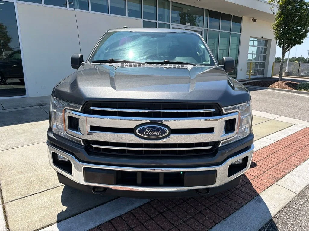 Used 2018 Gray Ford XLT image 2