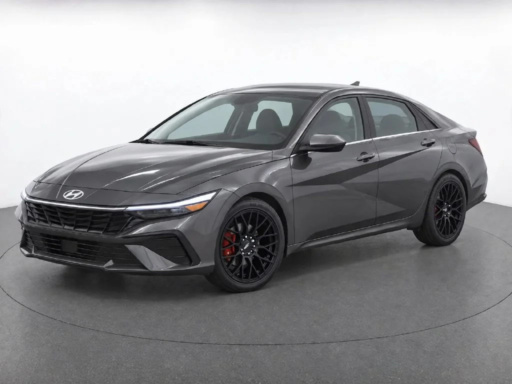 Used 2025 Gray Hyundai SEL Sport image 2