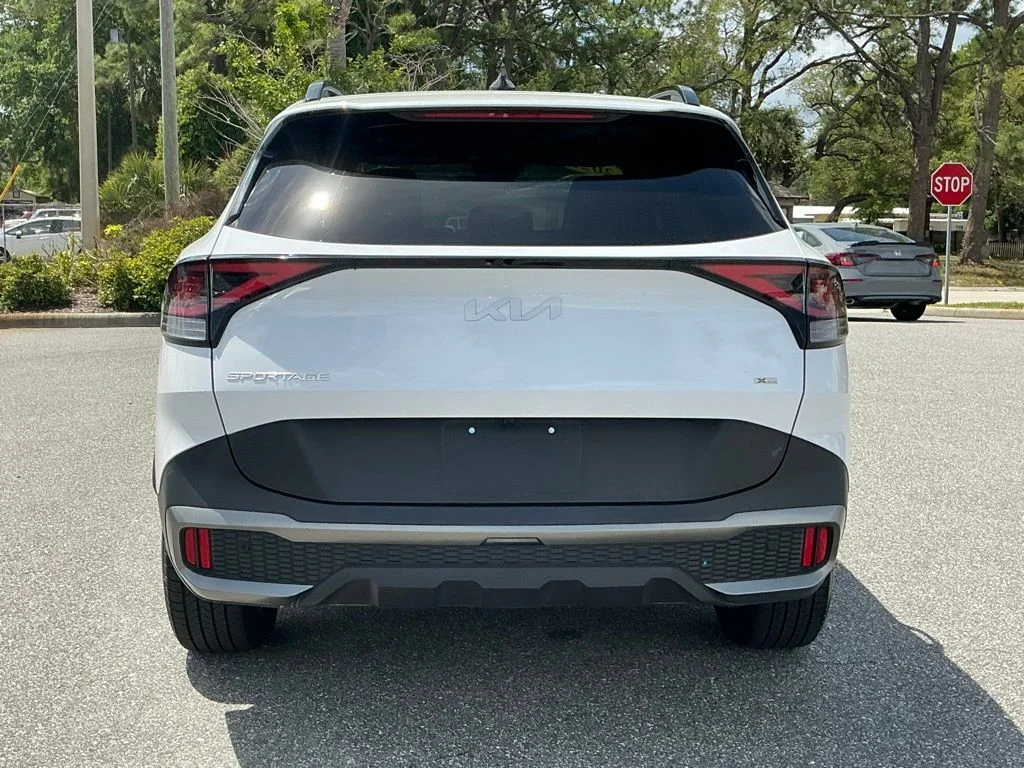 Used 2023 White Kia X-Line image 6