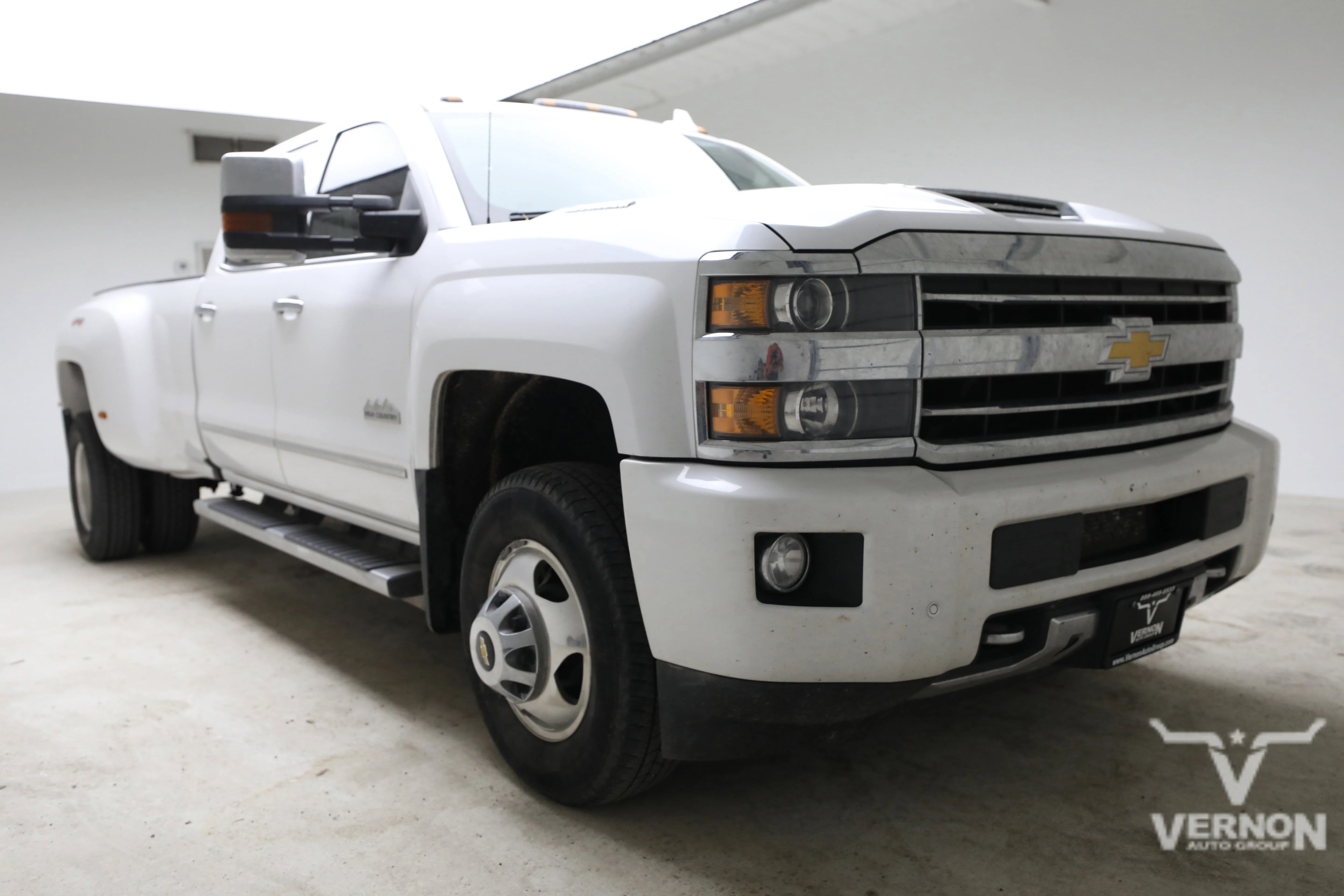 Pre-Owned 2019 Chevrolet Silverado 3500HD DRW High Country Crew Cab 4x4