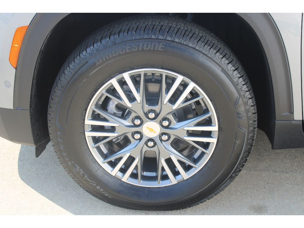 2026 Chevrolet Traverse LT - Photo 12