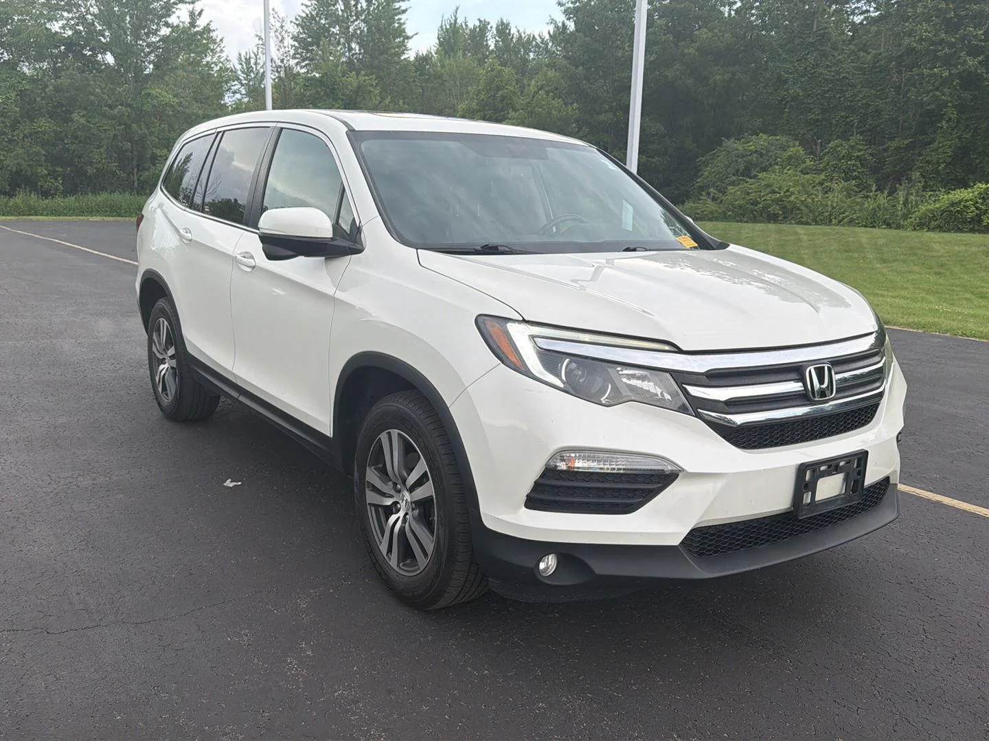 Used 2018 White Diamond Pearl Honda EX-L image 5