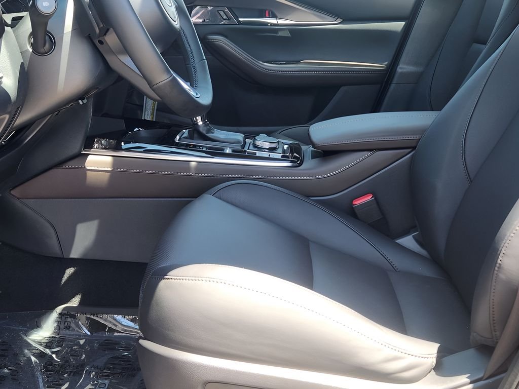 2025 Mazda CX-30 Turbo Premium Plus - Photo 12