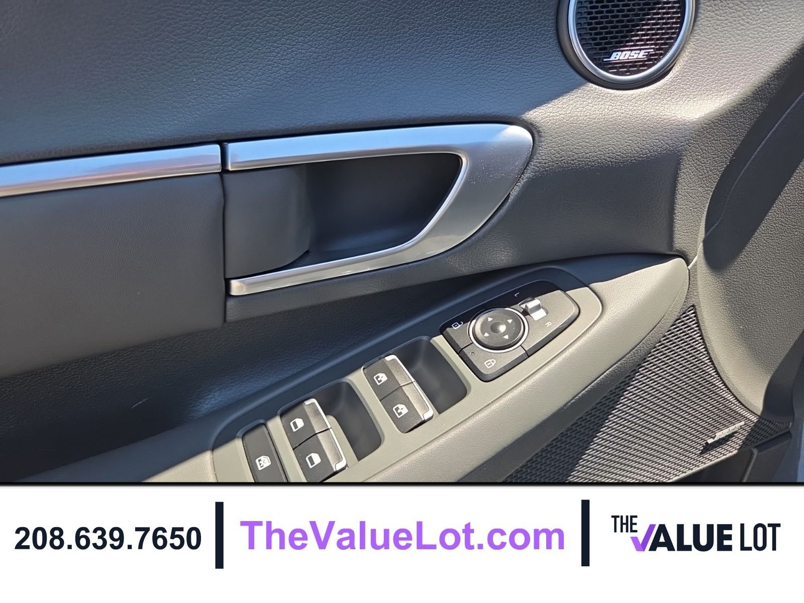 Used 2022 Gray Hyundai SEL Plus image 22