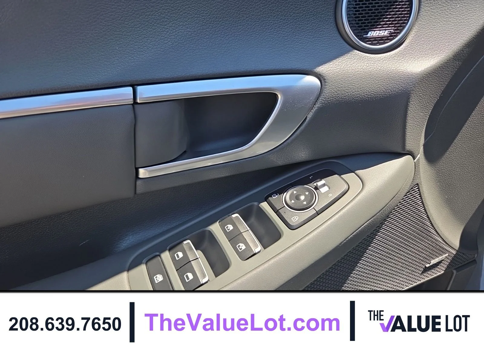 Used 2022 Gray Hyundai SEL Plus image 22