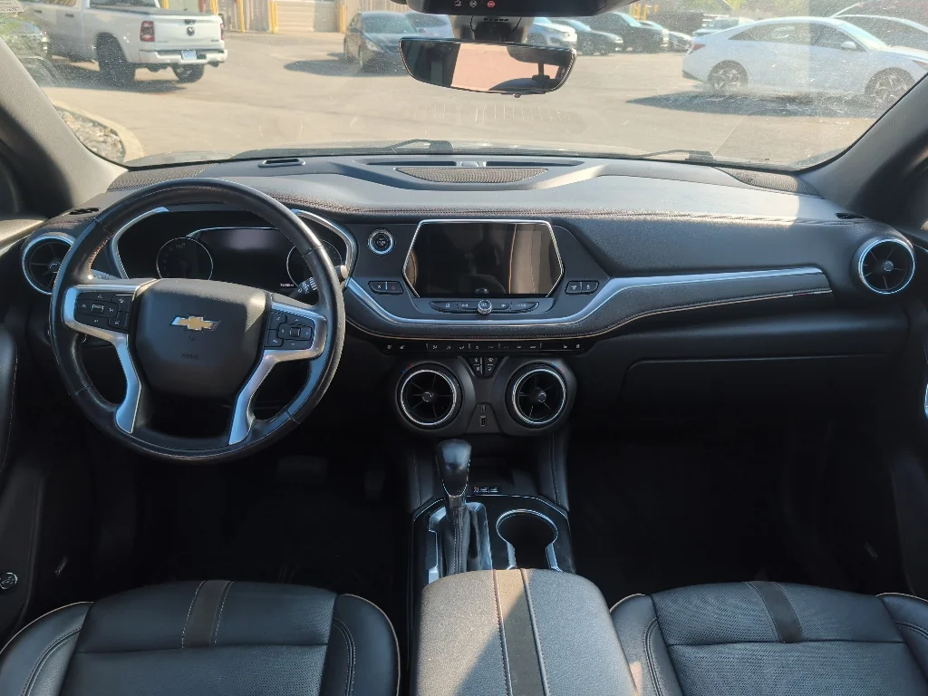 Used 2020 Midnight Blue Metallic Chevrolet Premier image 11