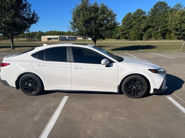 Used 2025 White Toyota SE image 9