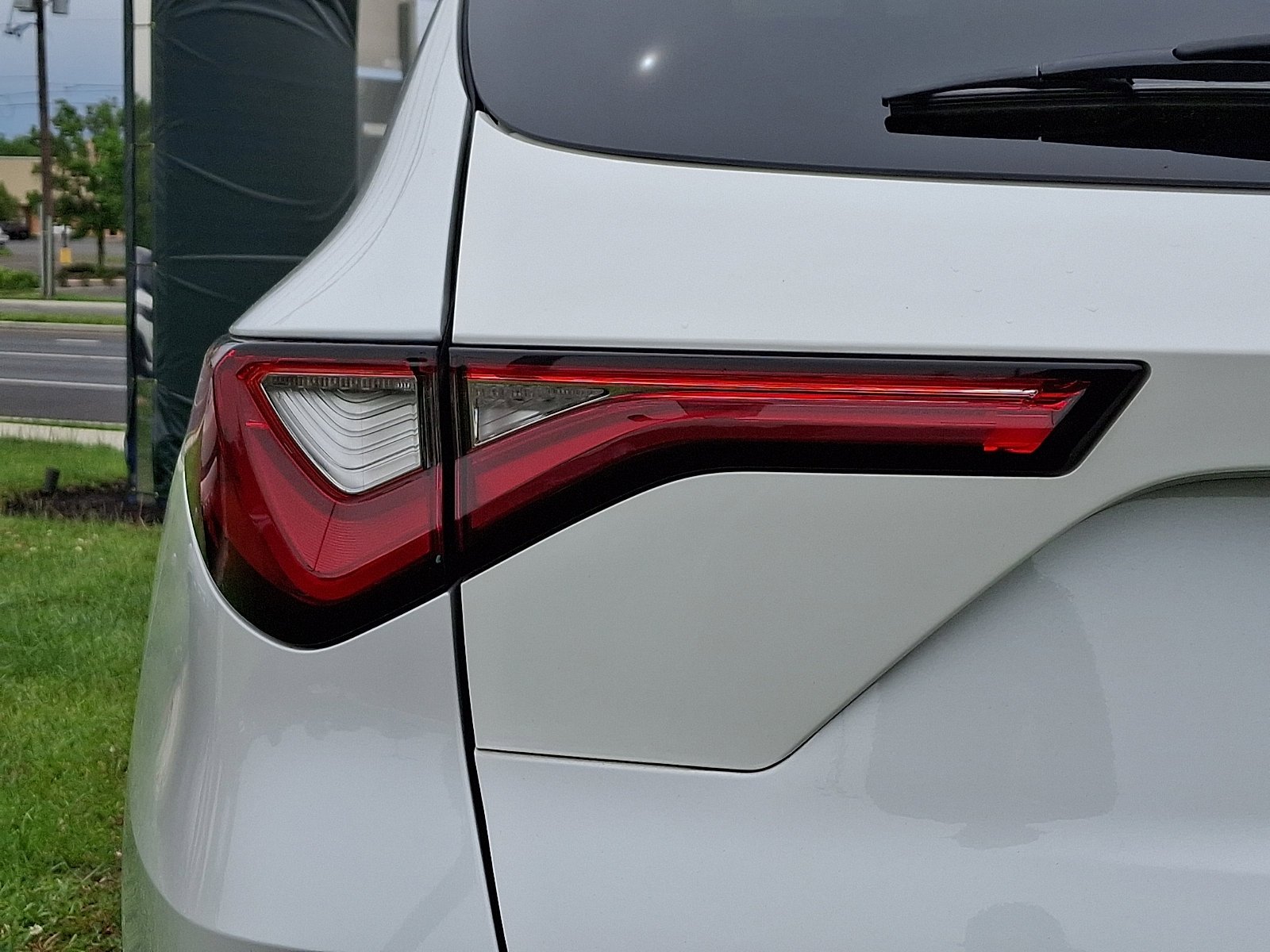 Used 2022 Platinum White Pearl   Wh Acura Standard image 14