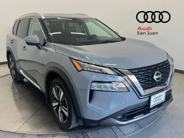 Used 2022 Gray Nissan SL image 1
