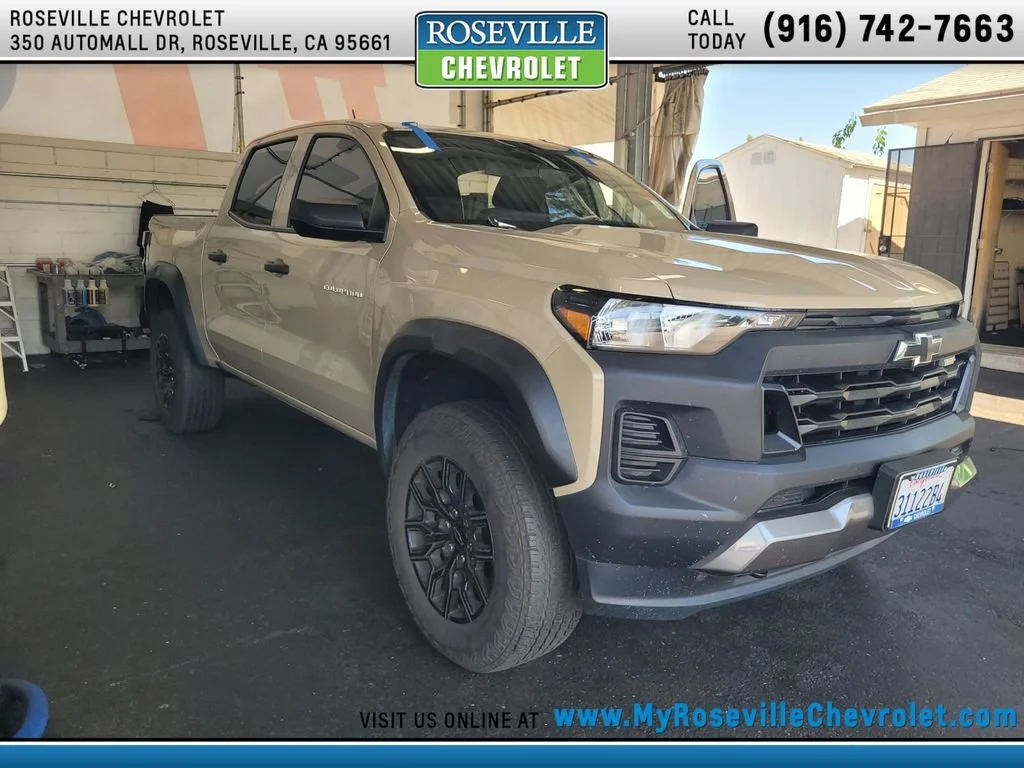2024 Chevrolet Colorado 4WD Trail Boss Crew Cab Short Box's photo