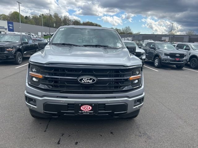New 2026 Silver Ford XLT image 2