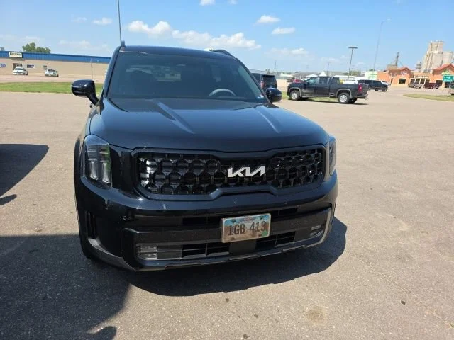 Used 2024 Ebony Black Kia SX X-Pro image 3