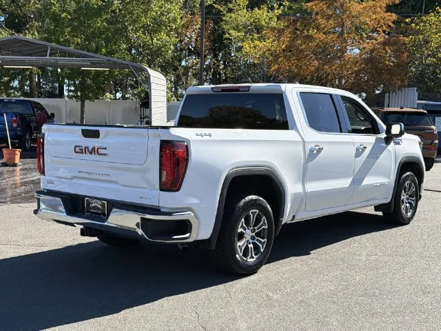Used 2025 White GMC SLT image 12