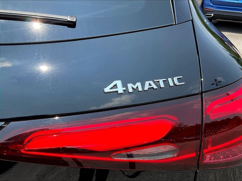 Certified Used 2024 Black Mercedes-Benz GLC 300 image 25