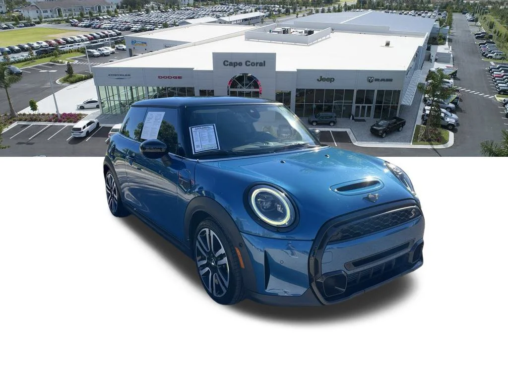Used 2023 Blue MINI Base image 3