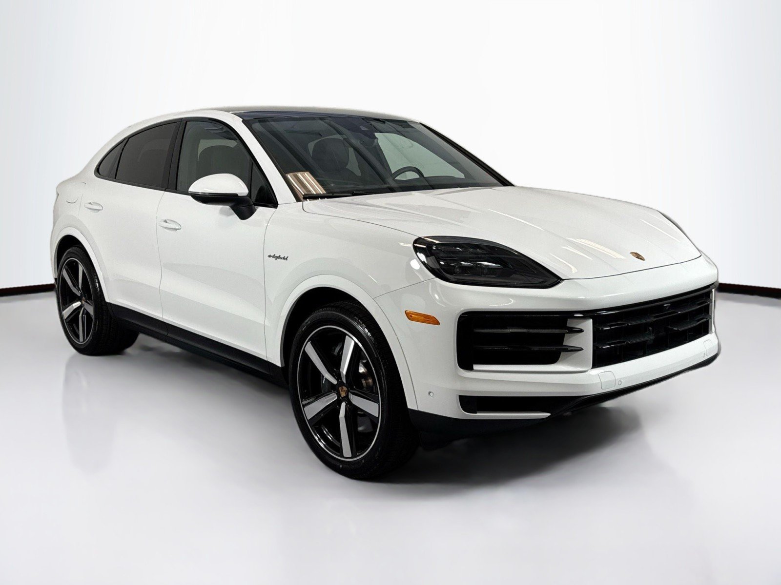 New 2025 White Porsche E-Hybrid image 7