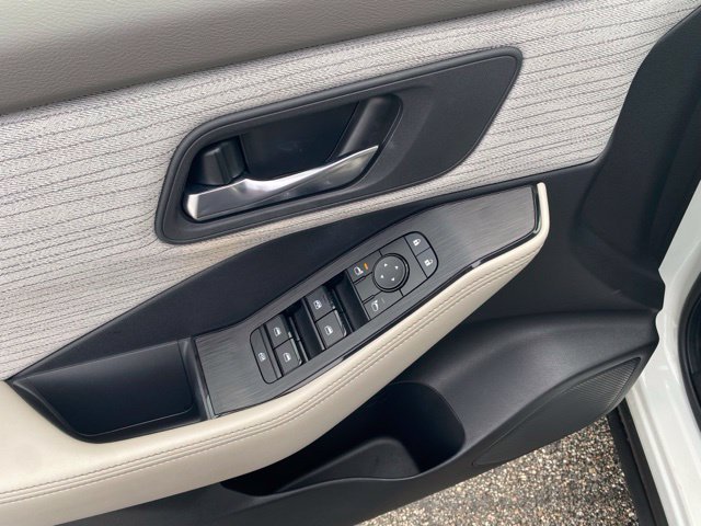 Certified Used 2023 Pearl White Nissan SV image 34