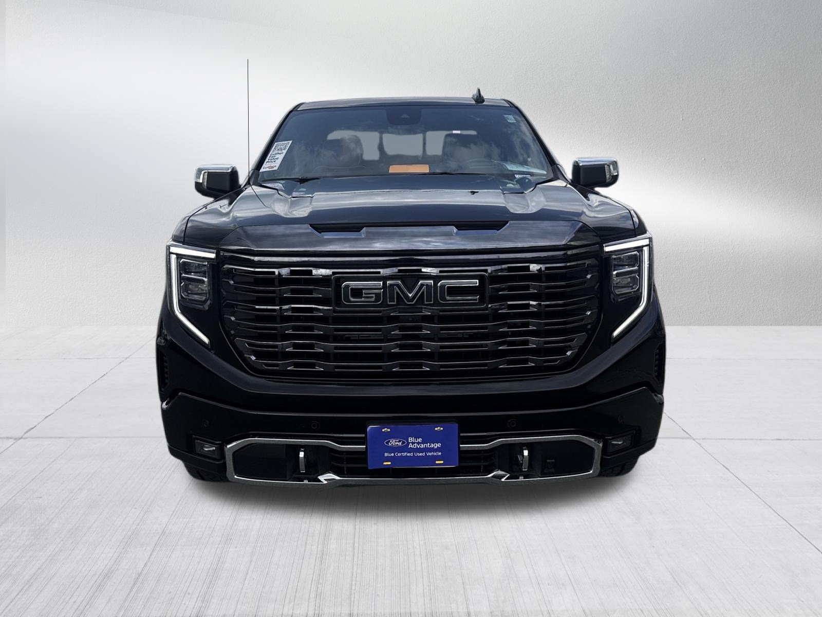 Certified Used 2023 Onyx Black GMC Denali Ultimate image 2