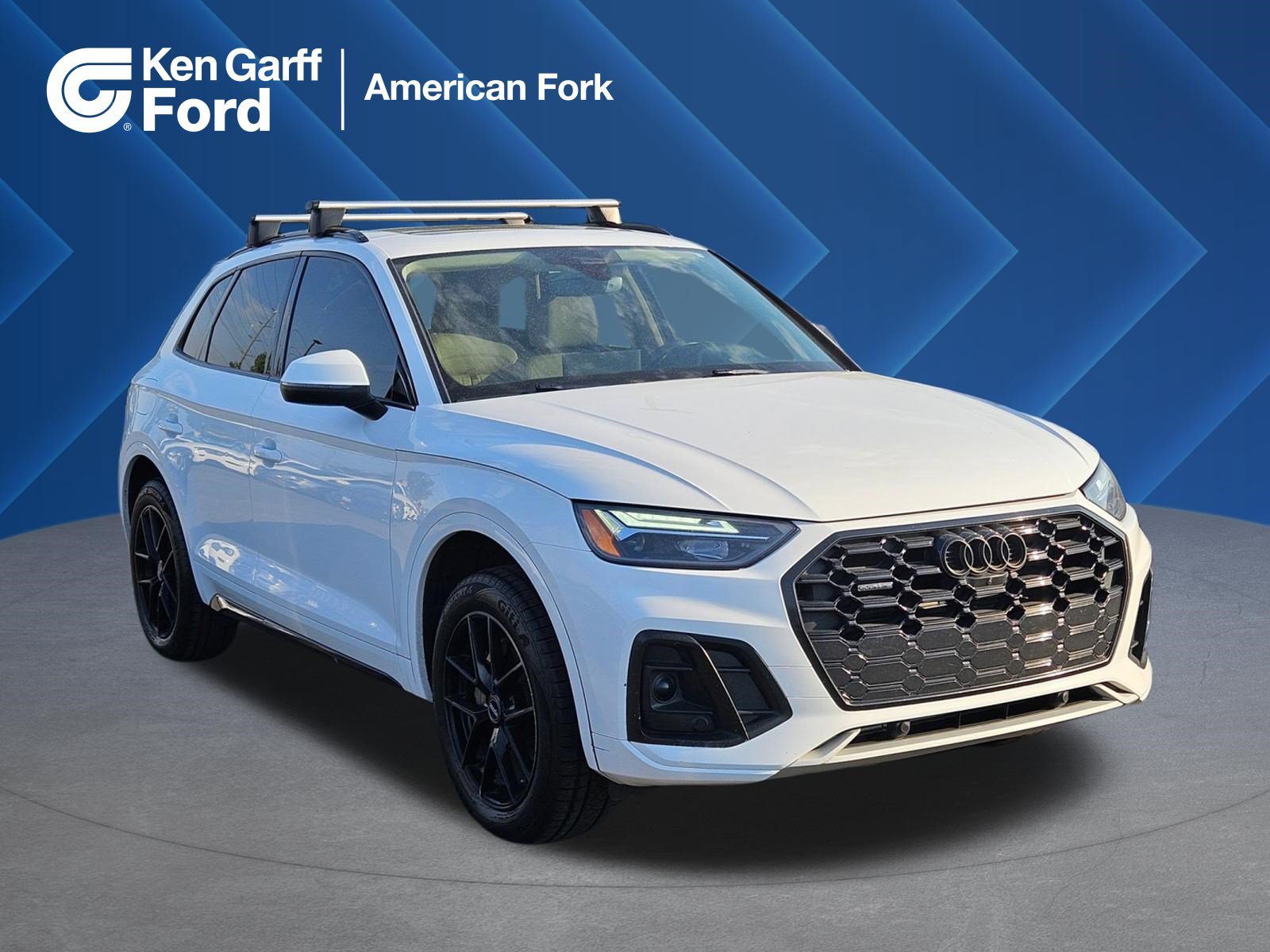 2022 Audi Q5 45 Premium Plus's photo